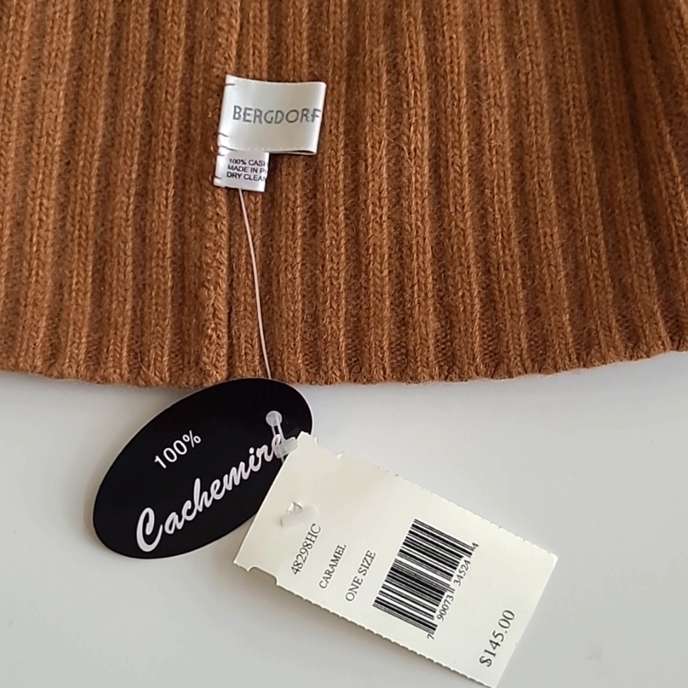 Bergdorf Goodman Cashmere Hat - Picture 5 of 5